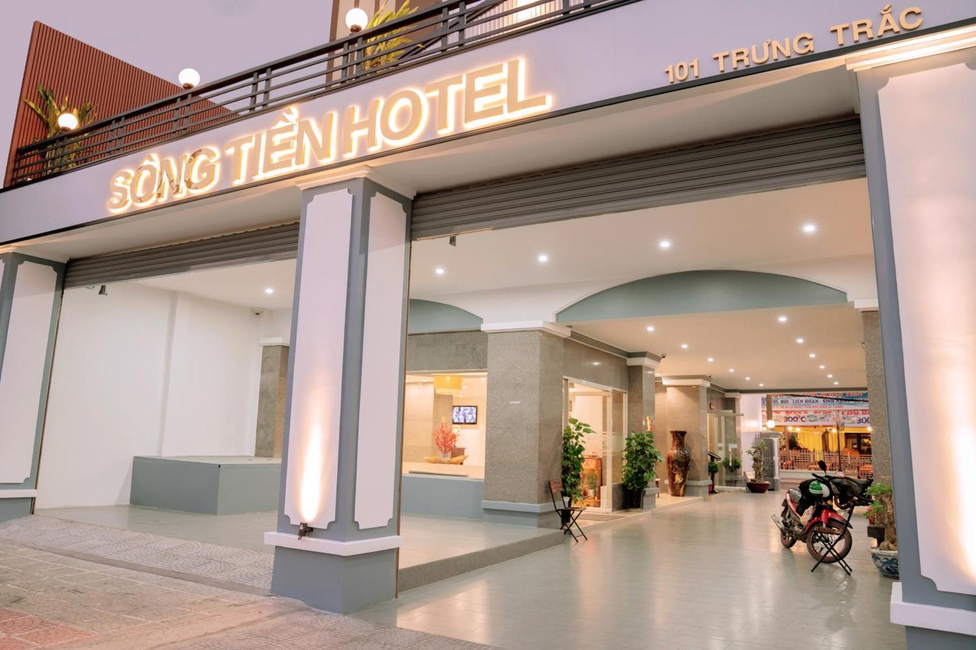 Song Tien Hotel My Tho Exterior photo