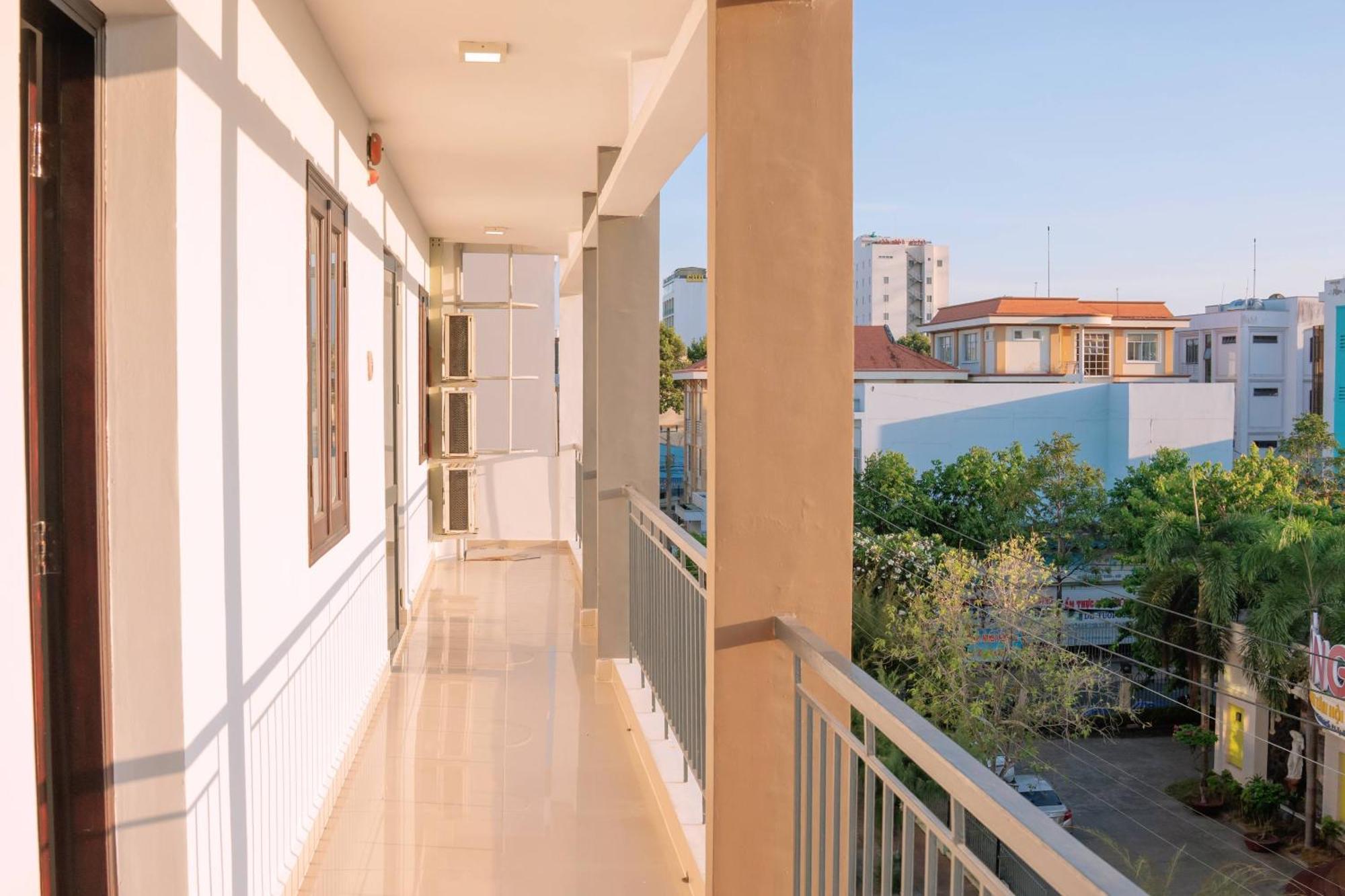 Song Tien Hotel My Tho Exterior photo